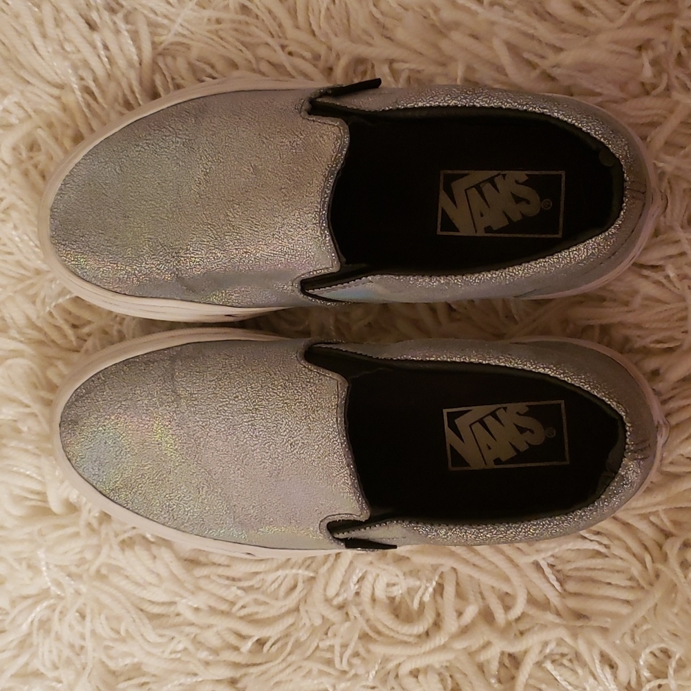 Vans - Picture 3 of 5